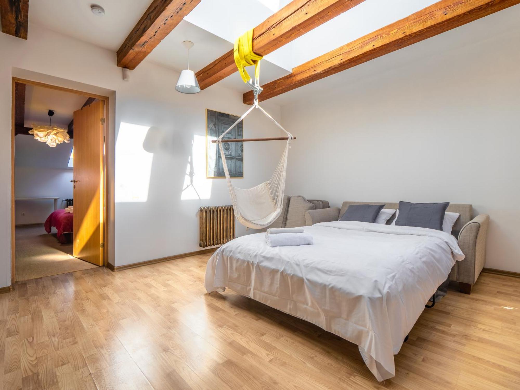 Old Loft, 2br, 7 Guests Lägenhet *
